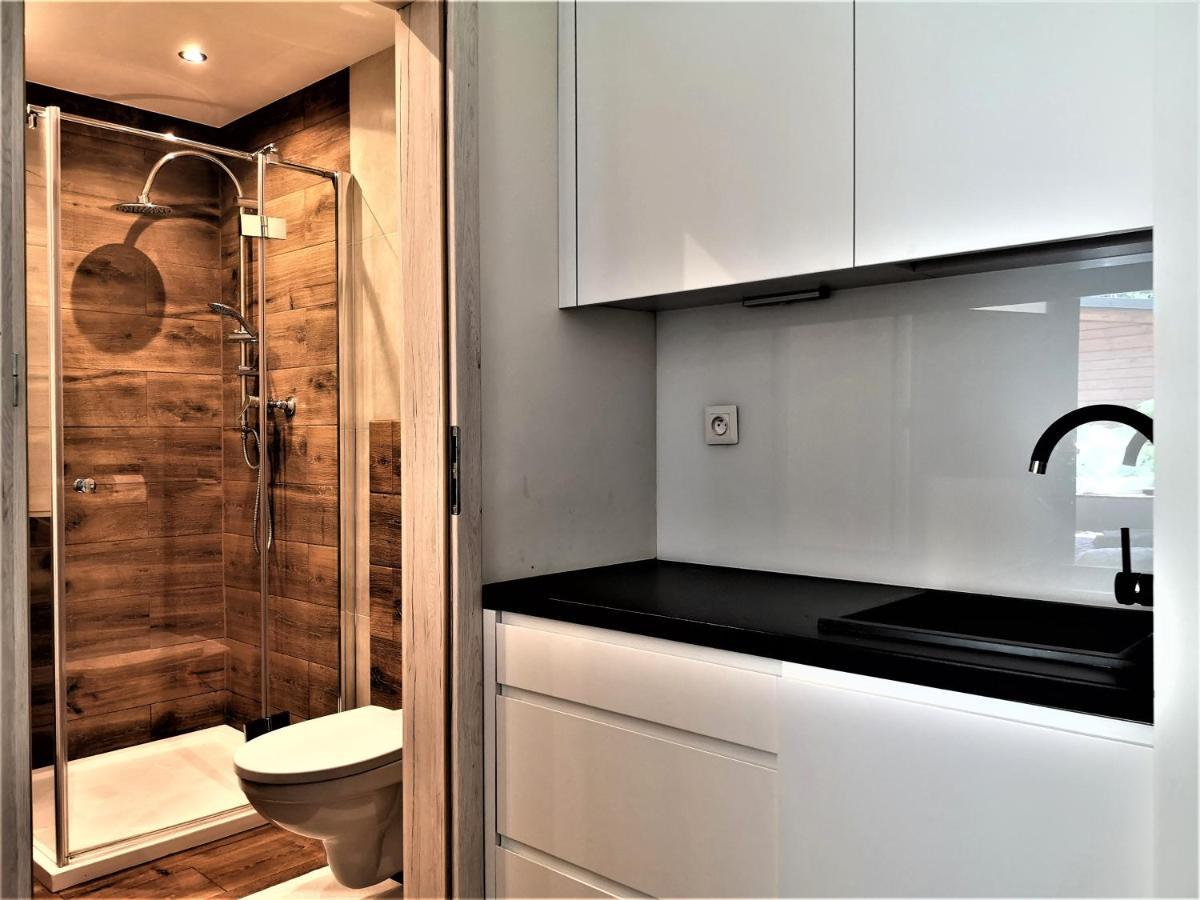 Jacuzzi Spa Apartment คราคูฟ ภายนอก รูปภาพ