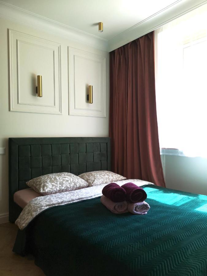 Jacuzzi Spa Apartment คราคูฟ ภายนอก รูปภาพ